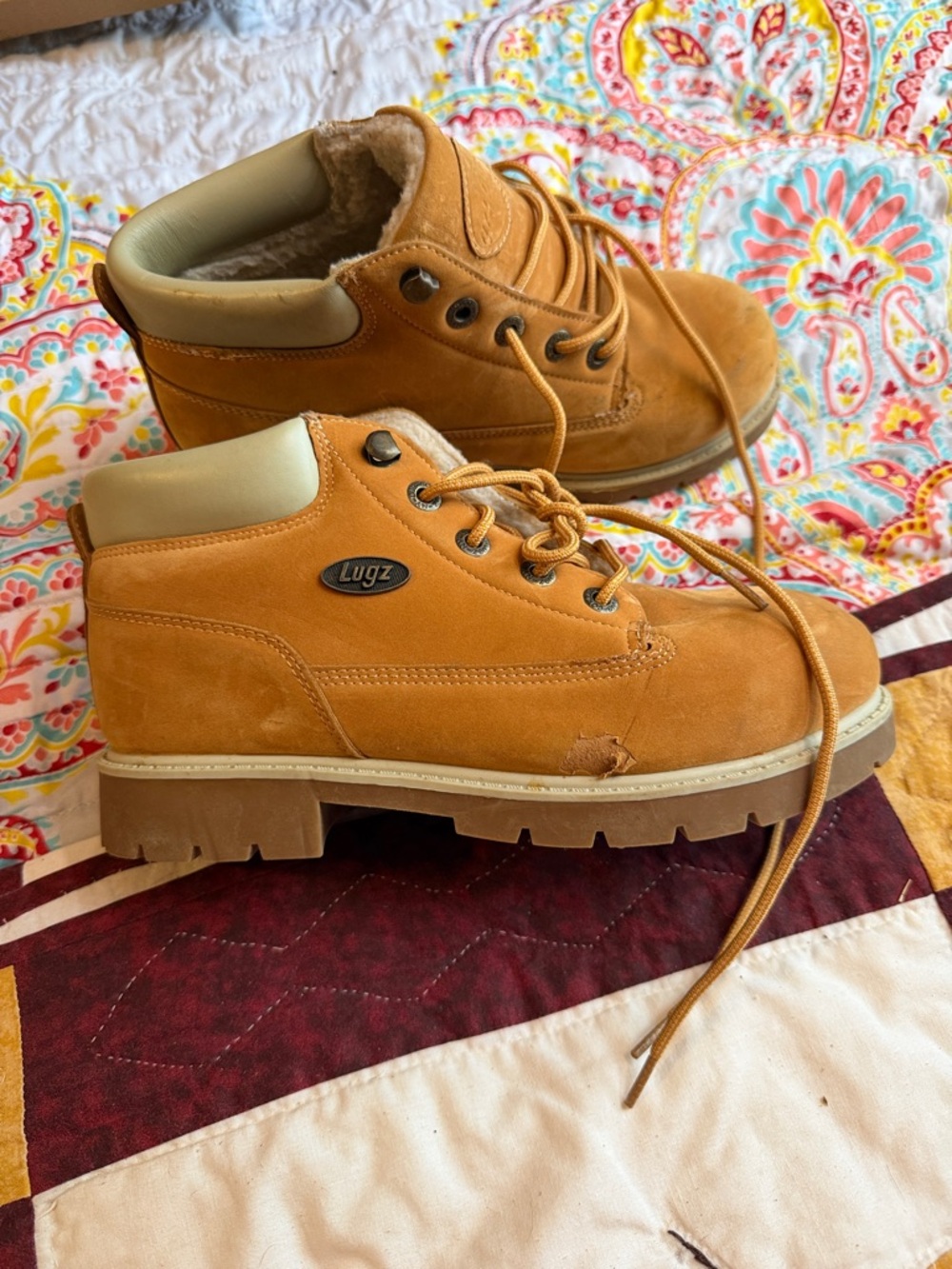 Lugz Wheat/Tan Suede Lace-Up Work Boots